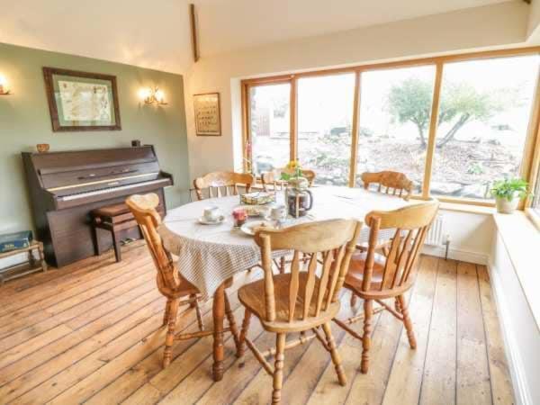 ברמאות' Bryn Y Bwyd Farm House מראה חיצוני תמונה